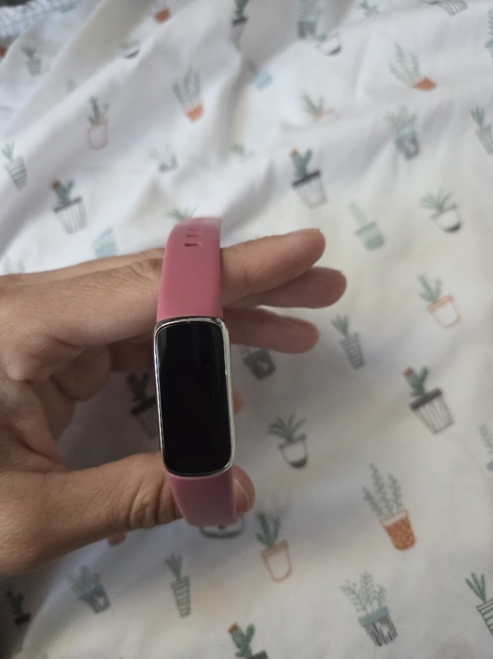 Fitbit Luxe Fitness Tracker